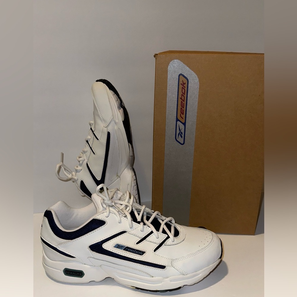 Vintage Reebok Womens Hexalite White Casual
Shoes Sneakers Size 9.5